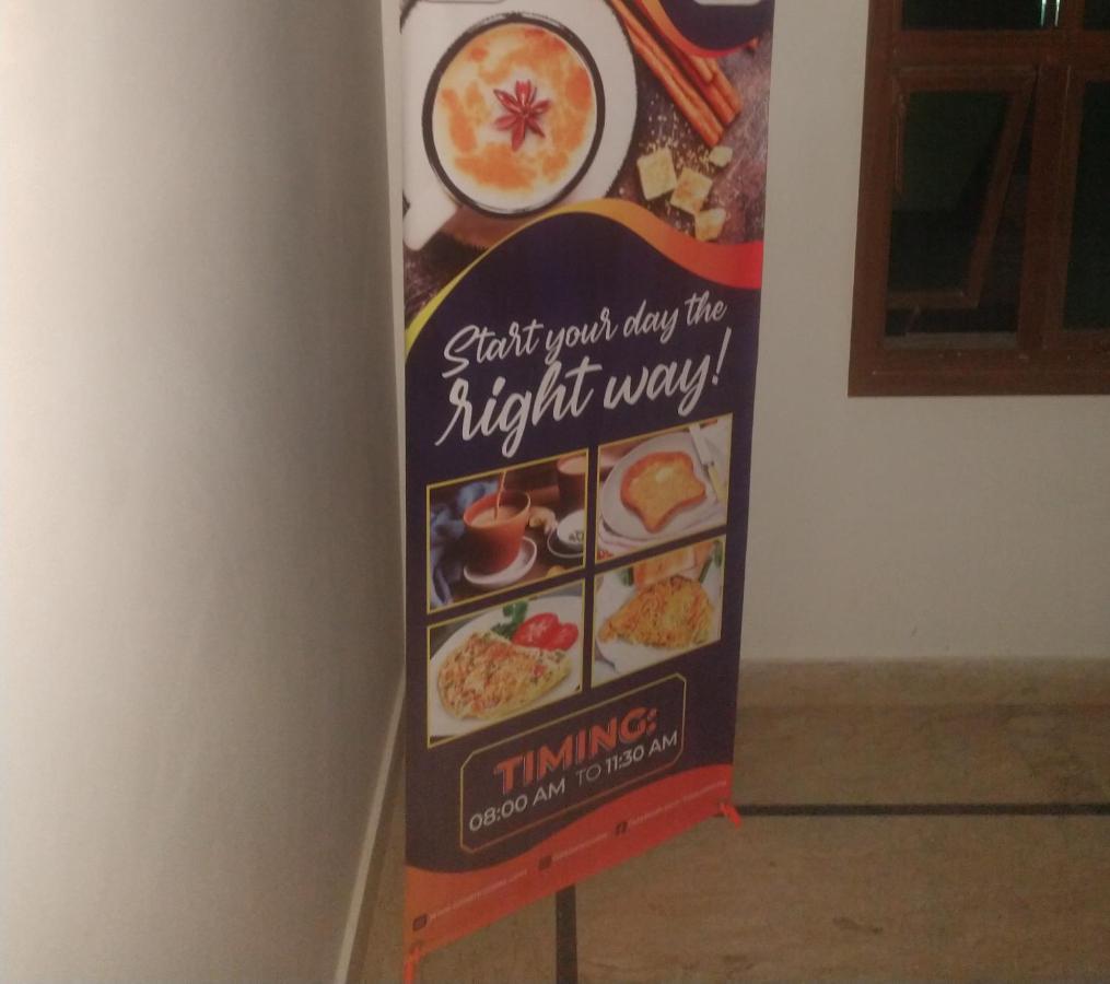 Luxury Living Rooms Near Agha Khan, Millennium, Nueplex Karachi Eksteriør billede