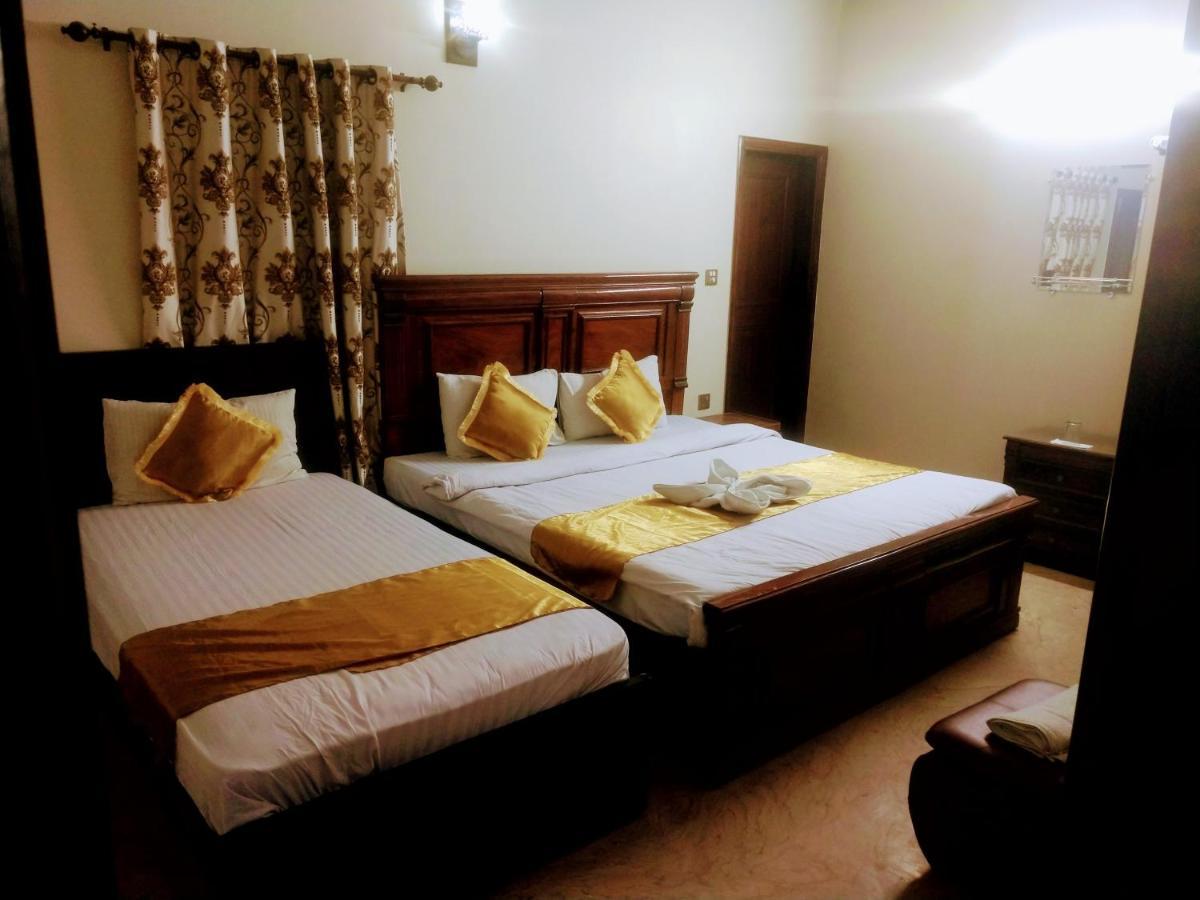Luxury Living Rooms Near Agha Khan, Millennium, Nueplex Karachi Eksteriør billede